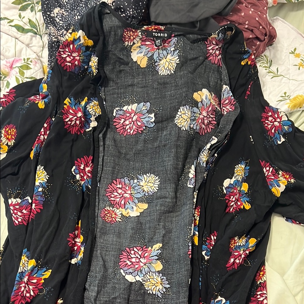 Torrid Floral Black Kimono